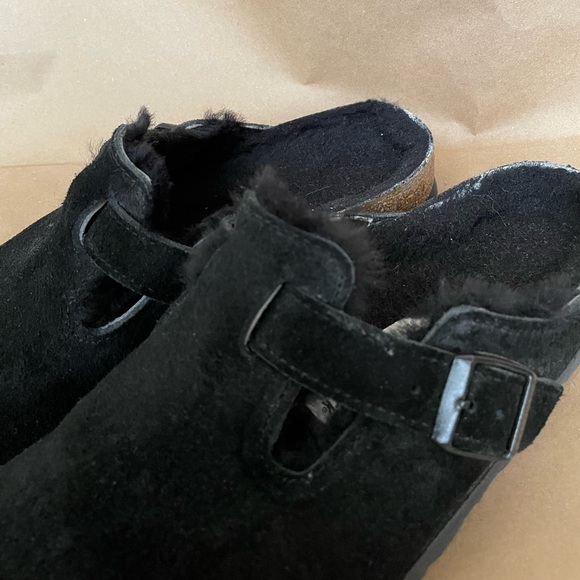 Lightly Used Birkenstock Black Boston Shearling Suede Leather Size EU 40 Narrow - Picture 6 of 10